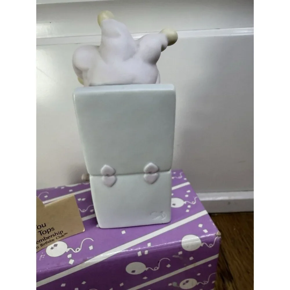 Precious Moments Figurine B0106 Jest Let You Know Tops